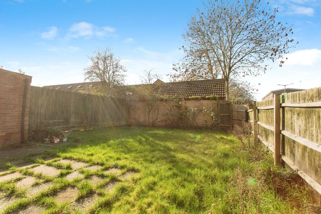 28, Atkins Close, Cambridge photo 4