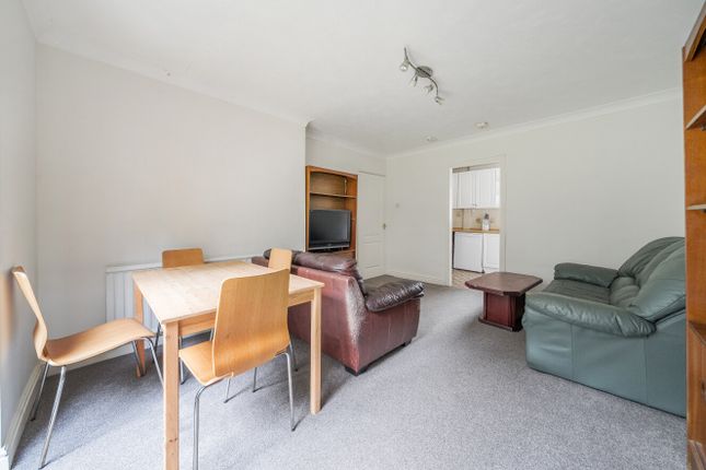 1, Milford Lodge, Godalming photo 3