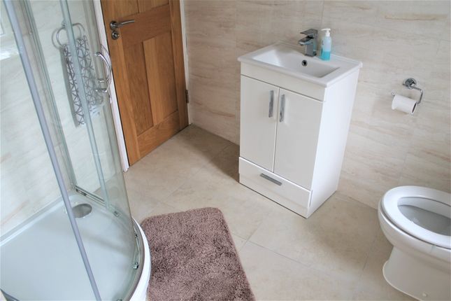 1, Eton Grove, Kingsbury photo 5