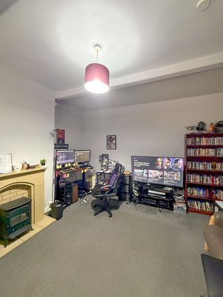 92, Trinity Street, Huddersfield photo 5