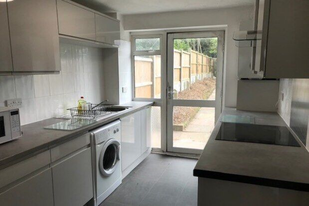 Thumbnail Property to rent in Verwood Close, Canterbury