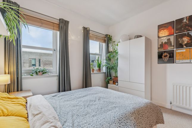 Flat for sale in Cumberland Street, New Gorbals, Glasgow