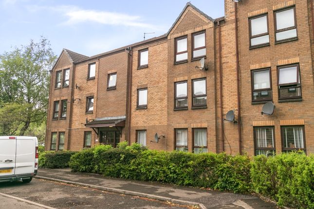 2 bed penthouse for sale in Hartfield Court, Dumbarton, West Dunbartonshire G82