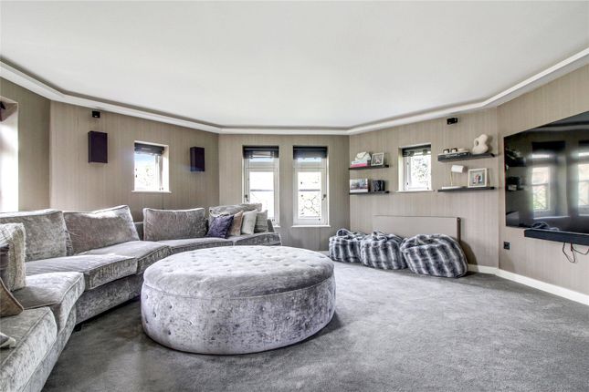 Flat 5, 80, Fitzjohns Avenue, London photo 3