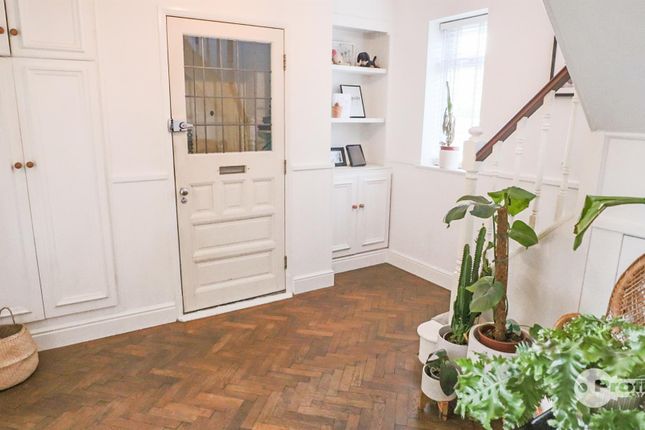210, Brookside, Hinckley photo 2