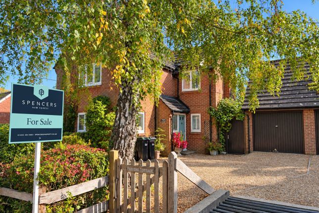 3-bed detached on Peelers Cottage, Pound Lane, Ringwood, £775,000