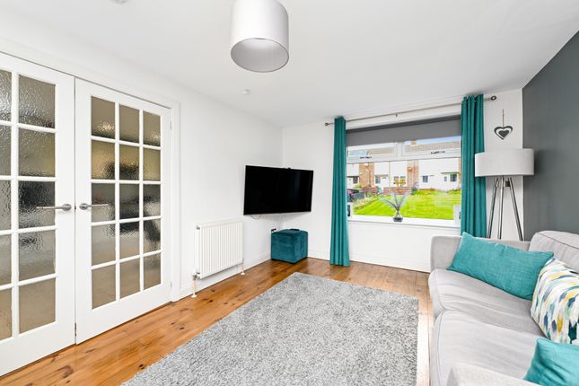 28, Drum Crescent, Gilmerton, Edinburgh photo 2