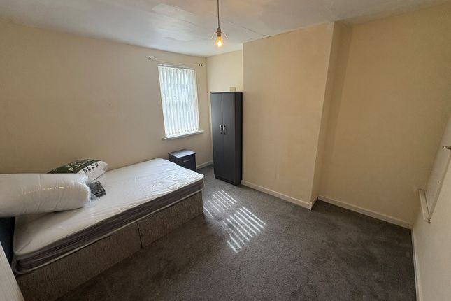 22, Carter Road, Wolverhampton photo 2