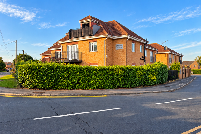 106, Fern Court, Lodge Lane, Romford photo 2