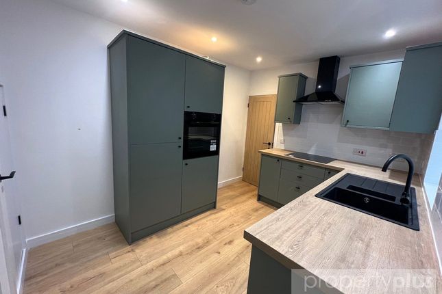 15, Princess Street, Rhondda Cynon Taff photo 3