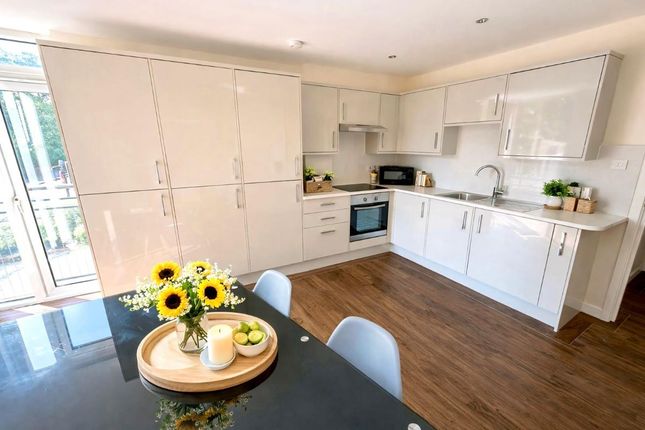 3 Montgomery Place, Sheffield photo 4
