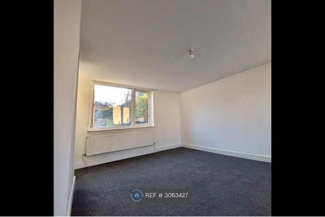 Lancaster St, Thurnscoe, Rotherham photo 5