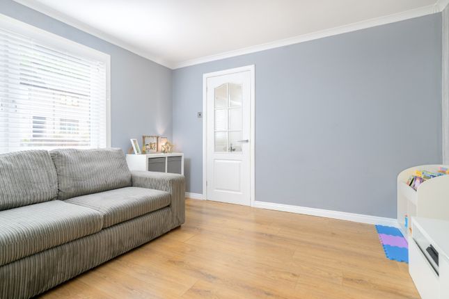 Westcroft Way, Kelty photo 4