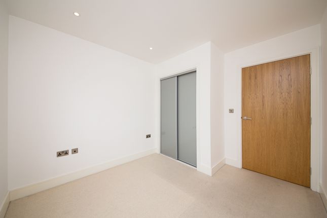 Flat to rent in Trident Point, 19 Pinner Road, Harrow, Middlesex