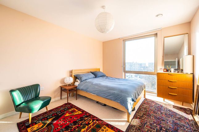 Thumbnail Flat to rent in Coster Avenue, Manor House, London