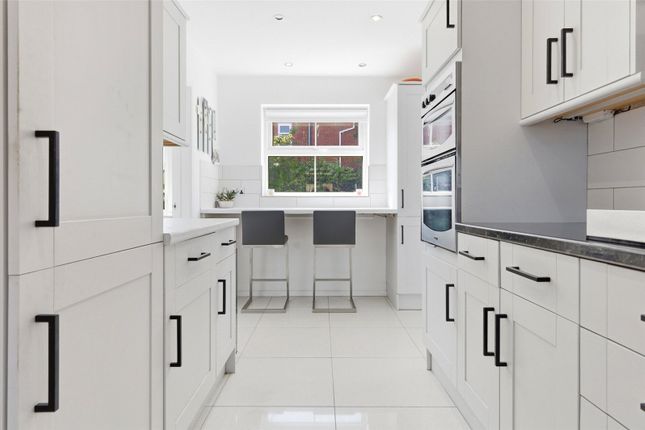 100, Alexandra Road, Southend-on-Sea photo 4