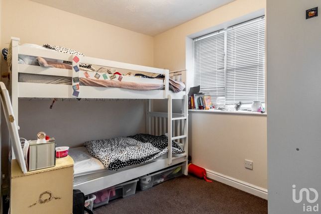 Flat for sale in Martini Drive, Enfield