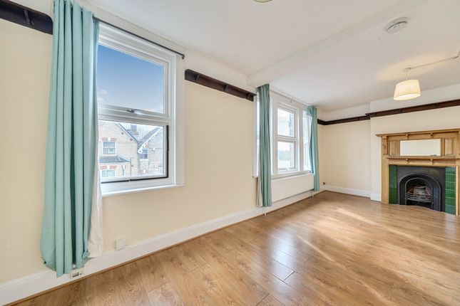 7c, Essex Grove, London photo 4