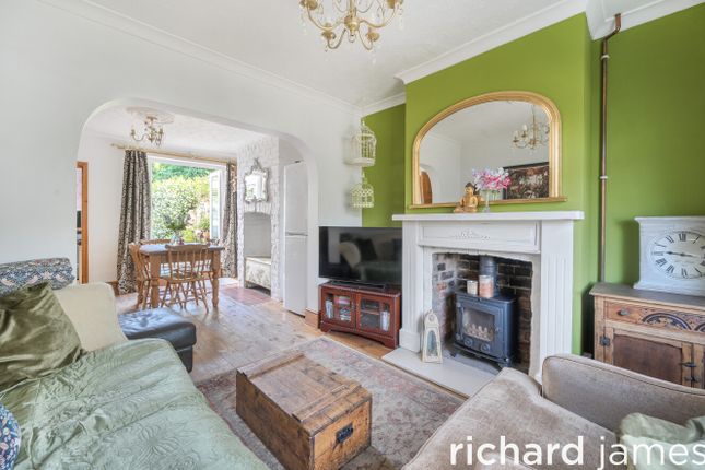 67, Kingshill Road, Swindon photo 2
