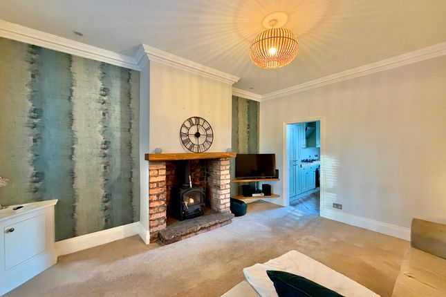82 Ledger Lane, Wakefield photo 3