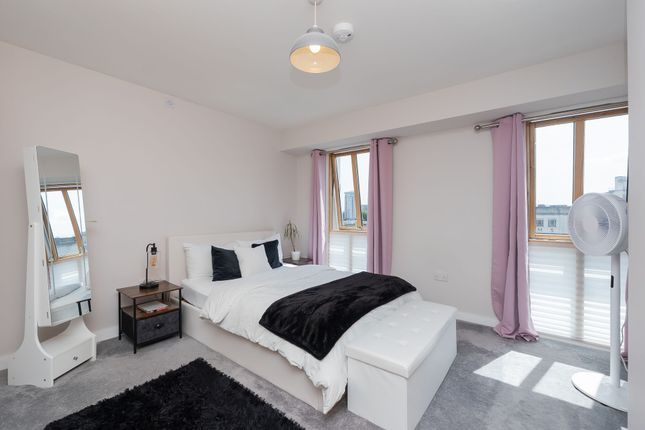 Flat 515, 51.02 Apts, Bristol photo 2