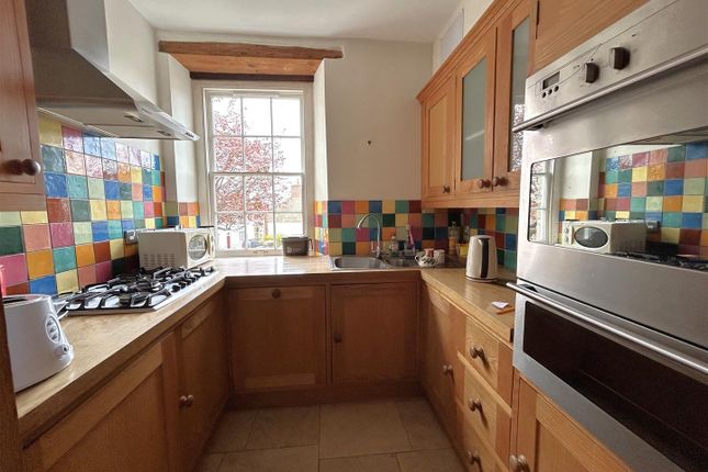 Flat 2 Port Bredy, Barrack Street, Bridport photo 4