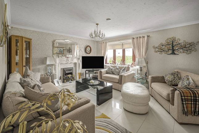 14, Skenfrith Close, Blackwood photo 4