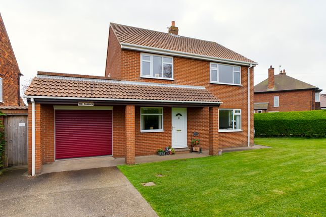 Thumbnail Detached house for sale in The Paddock, Woodcock Road, Bridlington, East Riding Of Yorkshire