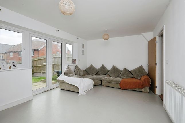 9, Millstone Drive, Hailsham photo 2