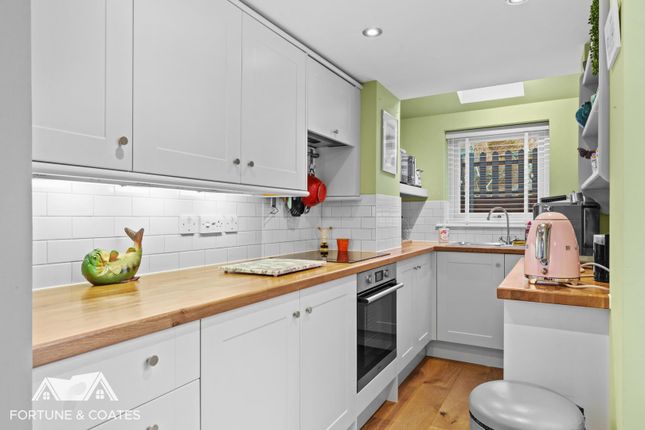 End terrace house for sale in Brook Cottages, Stoney Common, Stansted