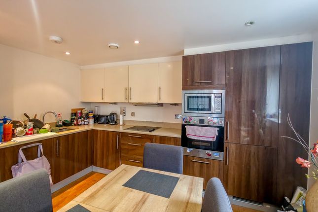 Flat 6, Union House, 11 Bunton Street, Woolwich photo 4