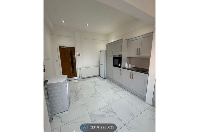 Village Way East, Harrow photo 4
