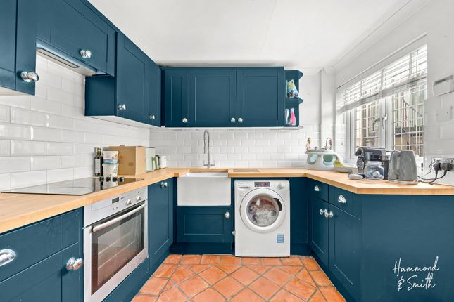 55 High Street, Ongar photo 3