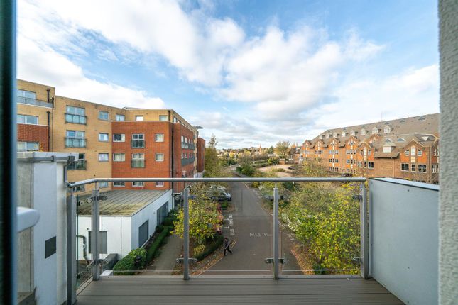 36 Nero House, Charrington Place, St. Albans photo 3