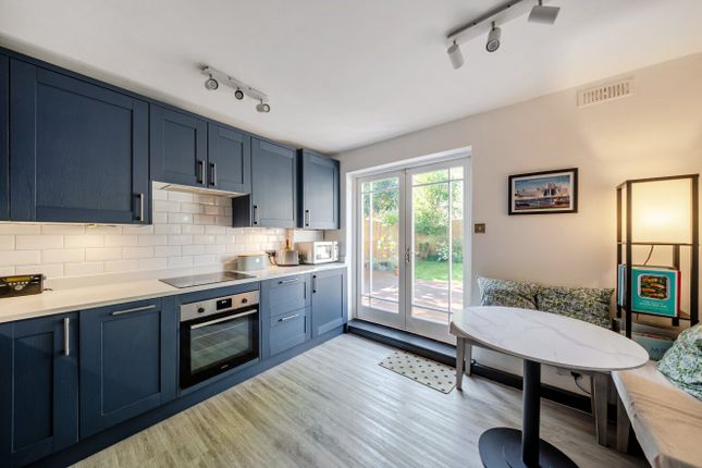 Ground Floor Flat, 114, Ritherdon Road, London photo 3