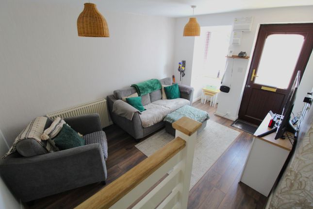 2, Hill View, Beeston photo 4