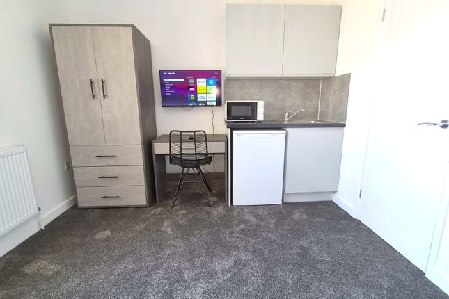 Room 4, 74, Milestone Road, Dartford photo 3