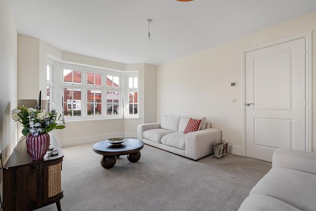 10, Skylark Way, Sawston photo 3