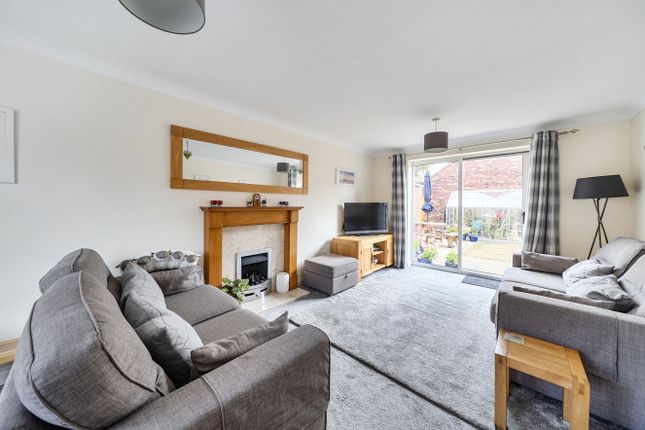 24, Dore Close, Somerset photo 2