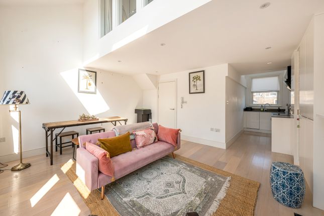 2-bed flat on 19c, Hormead Road, London, £700,000