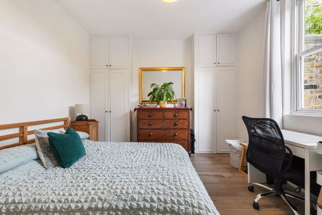Flat for sale in Lysias Road, London