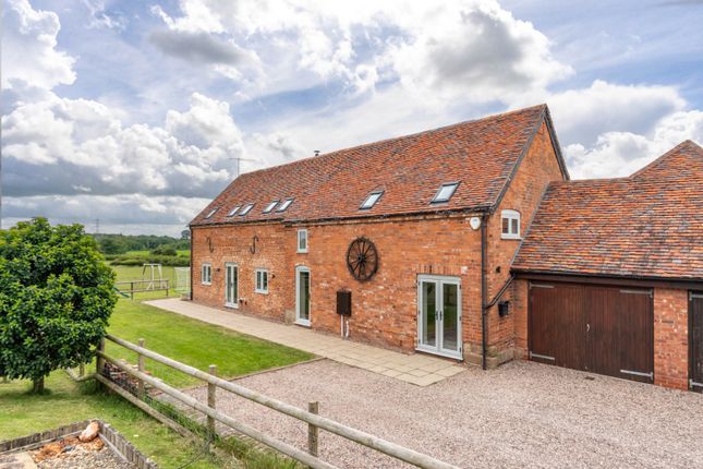 Thumbnail Barn conversion for sale in Grafton Lane, Bromsgrove, Worcestershire