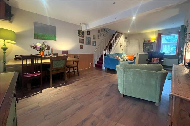 33, Bullers Road, Surrey photo 2
