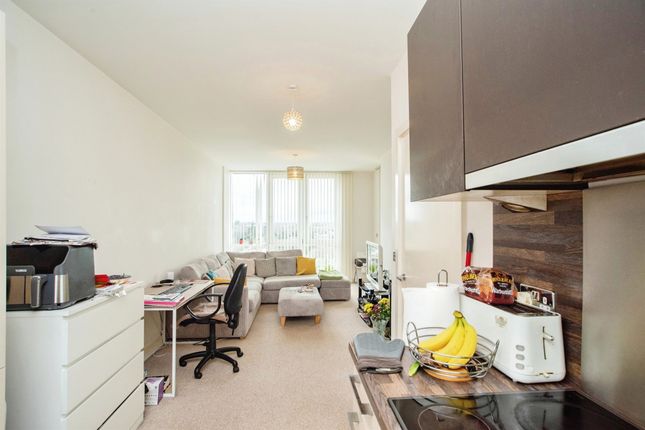 Flat for sale in Cotterells, Hemel Hempstead