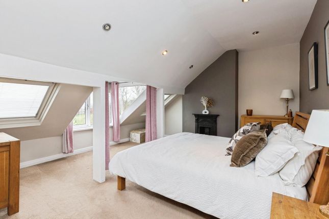 17, Warrels Grove, Leeds photo 4