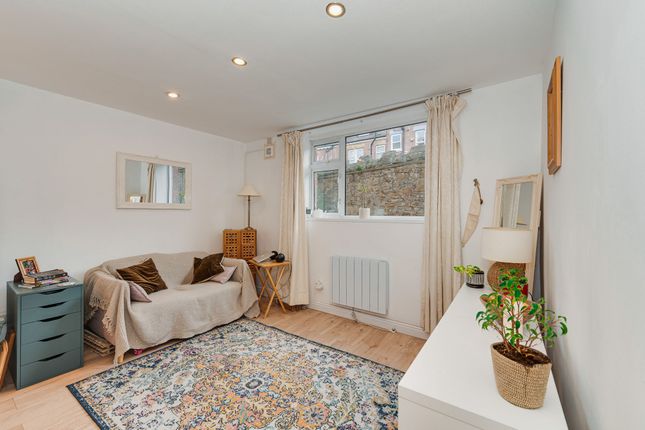 Flat 7, Wiseton Court, Sheffield photo 4