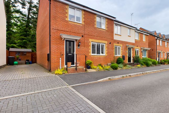 4 bed end terrace house for sale in Templer Place, Bovey Tracey, Newton Abbot TQ13