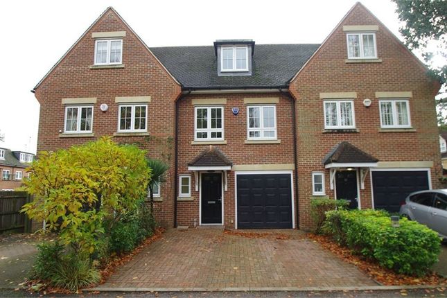 Thumbnail Town house to rent in Woodgate Mews, Watford