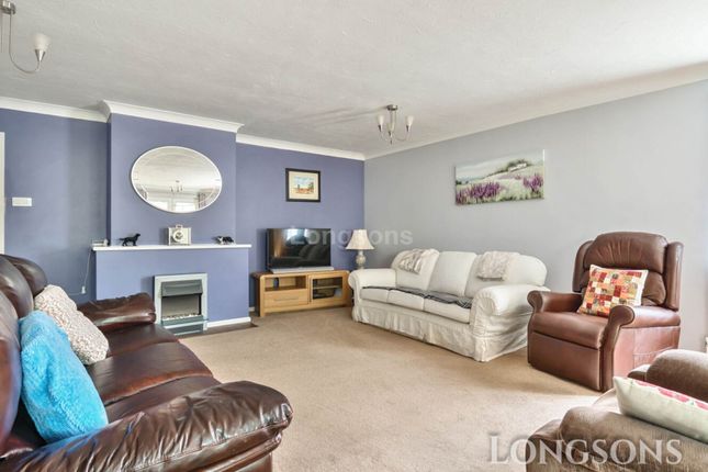 15, Queensway, Thetford photo 3