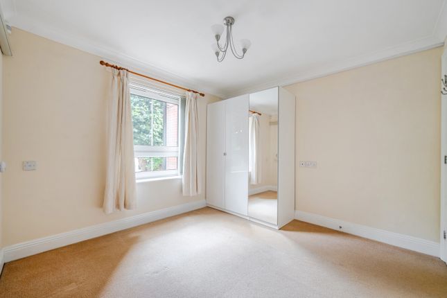 Flat 33, Hebron Court, 35, Hill Lane, Hampshire photo 3